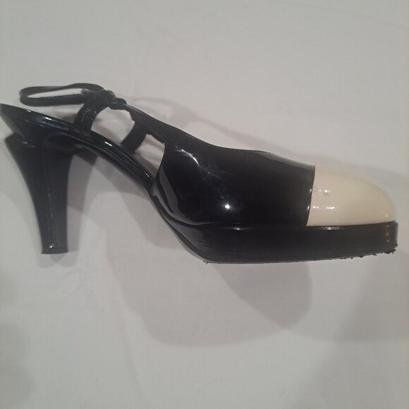 Classic Vintage Chanel Black &  open backed White Heel - Picture 10 of 13